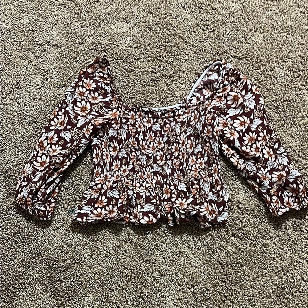 Floral Cropped American Eagle Blouse